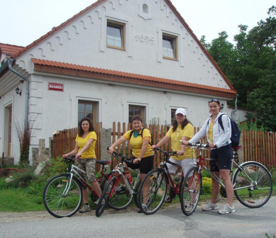 Penzion Keramika Jindřichŭv Hradec Exterior foto